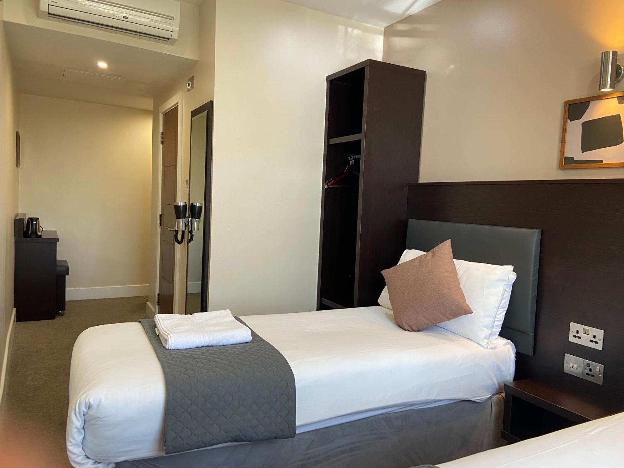 לונדון Trebovir Hotel מראה חיצוני תמונה